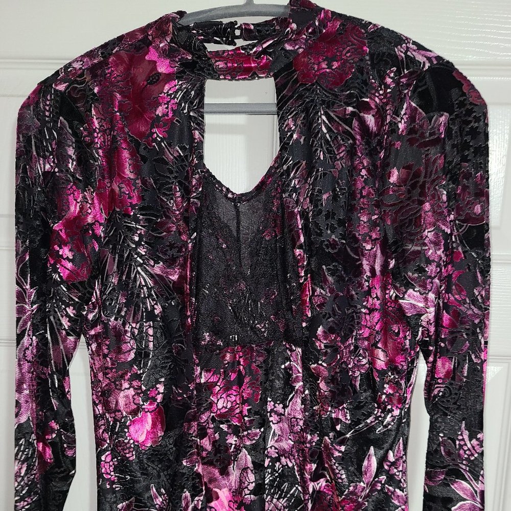 Venus - Women's Night on the town top - Large